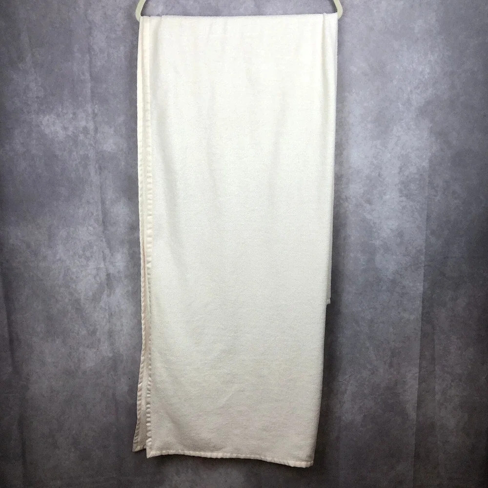 Pottery‎ Barn Baby Blanket Cream Satin Trim Pink Embroidered L Monogram Nursery